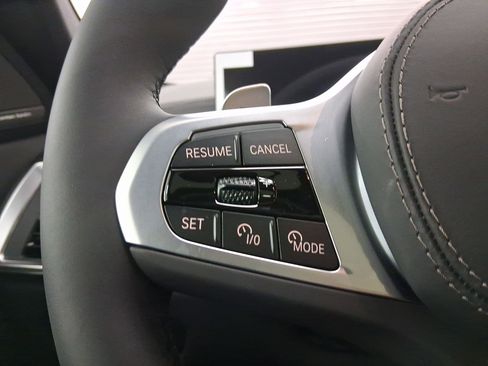 New 2026 BMW X6 xDrive40i w/ Executive Package image 15