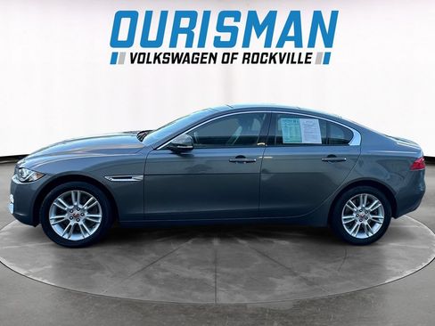 Used 2018 Jaguar XE Premium AWD/4WD image 3