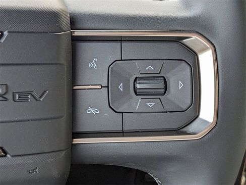 New 2025 GMC Hummer EV 2X image 28