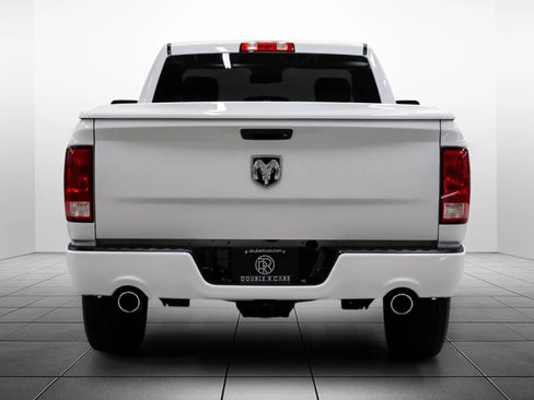 Used 2017 RAM 1500 Express RWD image 9