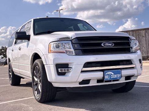 Used 2017 Ford Expedition EL Limited w/ Equipment Group 301A RWD image 10