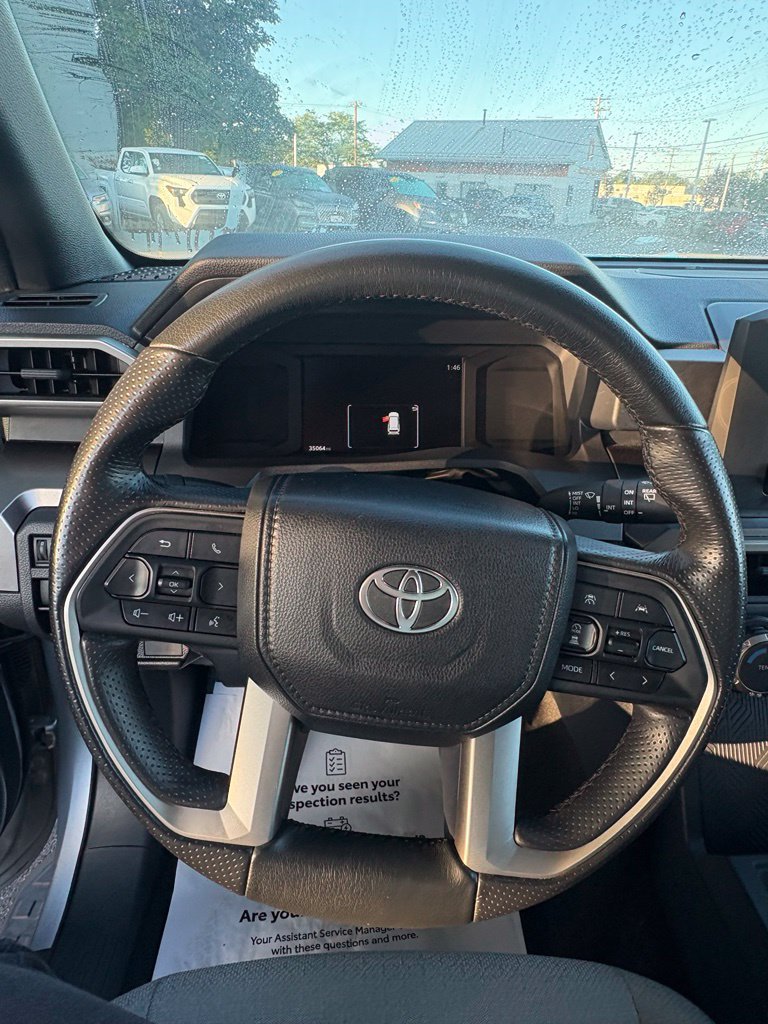 Used 2025 Toyota 4Runner SR5 AWD/4WD image 16