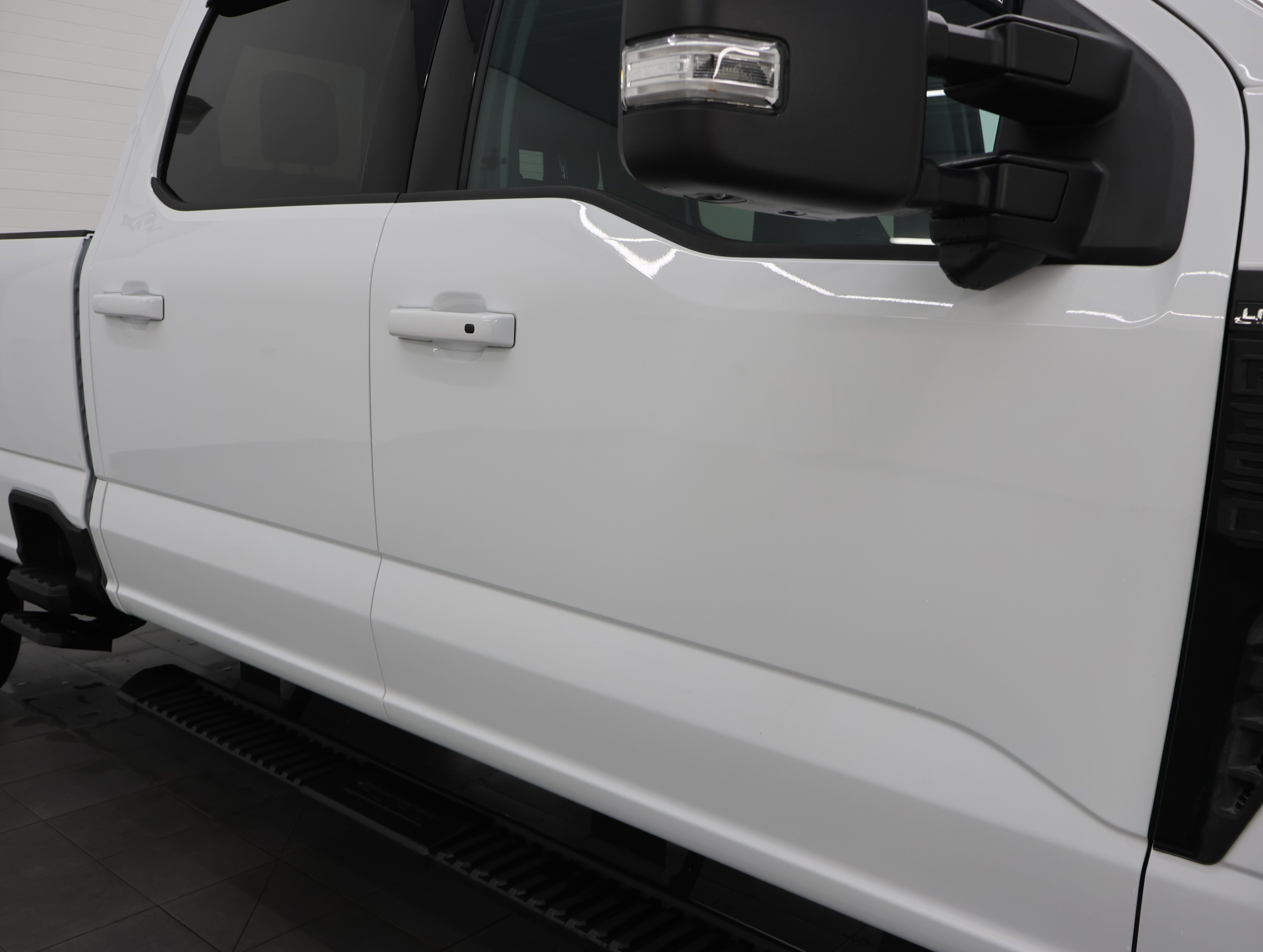 Used 2024 Ford F350 Lariat w/ Sport Appearance Package AWD/4WD image 27
