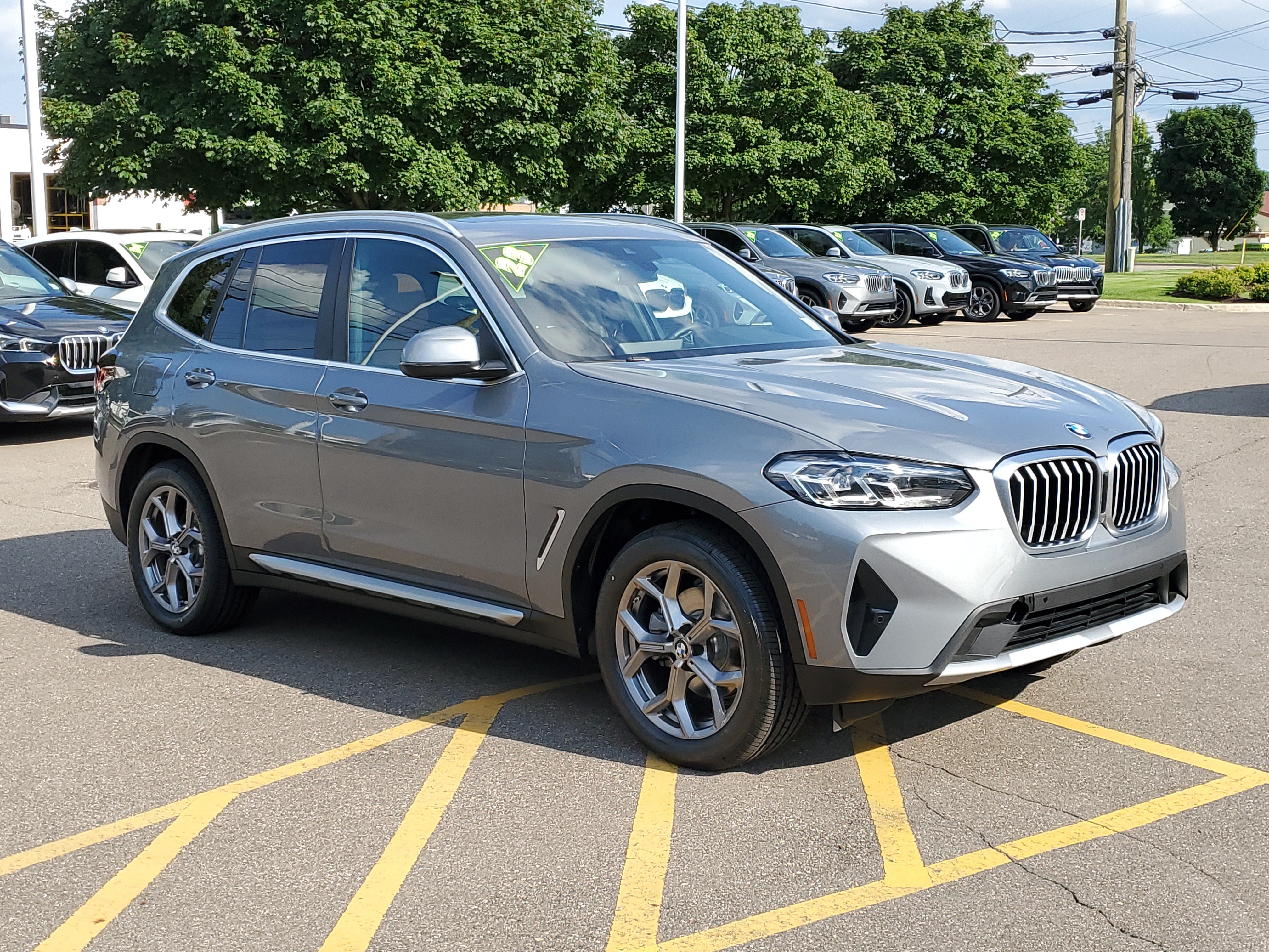 Certified 2023 BMW X3 xDrive30i w/ Convenience Package AWD/4WD image 2