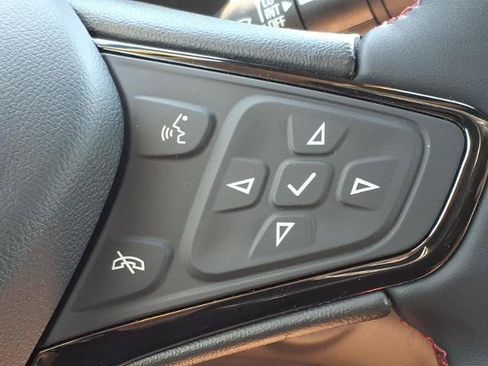 Used 2024 Chevrolet Equinox RS AWD/4WD image 17