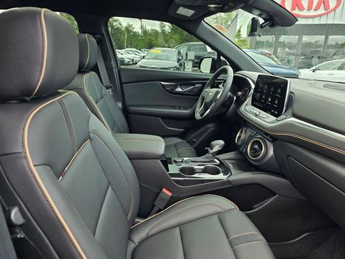 Used 2025 Chevrolet Blazer Premier w/ Driver Confidence II Package image 14