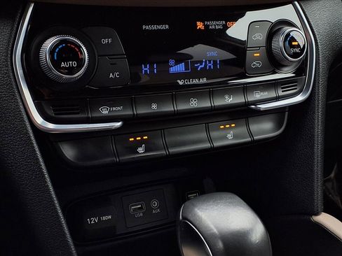 Used 2019 Hyundai Santa Fe SEL w/ Cargo Package image 21