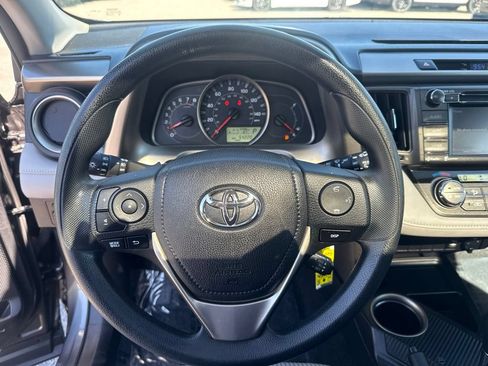Used 2015 Toyota RAV4 XLE AWD/4WD image 10