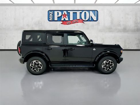 New 2025 Ford Bronco Outer Banks image 8