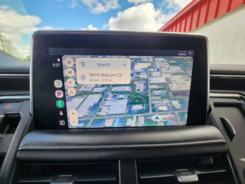 Used 2021 Chevrolet Suburban Z71 w/ Luxury Package image 33