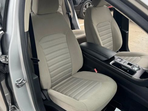 Used 2018 Ford Fusion S image 37