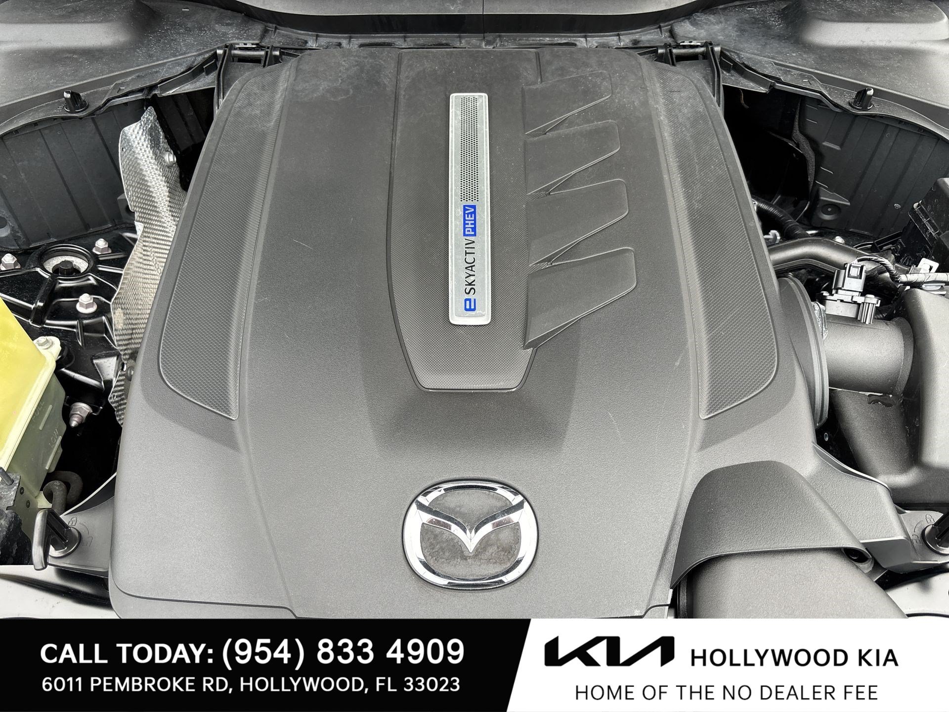 Used 2025 MAZDA CX-90 Plug-In Hybrid w/Premium Sport AWD/4WD image 17