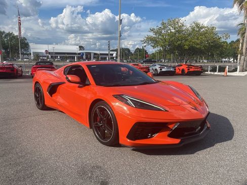 Used 2020 Chevrolet Corvette Stingray Coupe w/ Z51 Performance Package RWD image 3