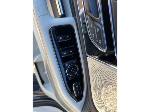 Used 2019 Lincoln Navigator Black Label AWD/4WD image 23