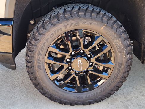 New 2026 Chevrolet Silverado 2500 LT w/ Trail Boss Package image 10