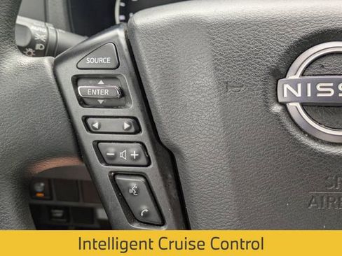 Used 2023 Nissan Frontier SV w/ Midnight Edition Package image 18