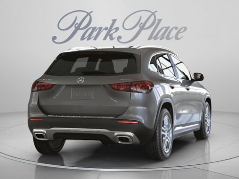 Used 2022 Mercedes-Benz GLA 250 4MATIC image 19