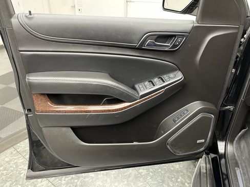 Used 2016 GMC Yukon XL SLT AWD/4WD image 8