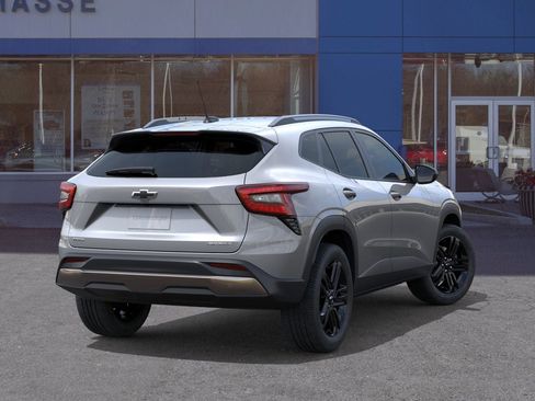 New 2026 Chevrolet Trax ACTIV w/ Sunroof Package image 4