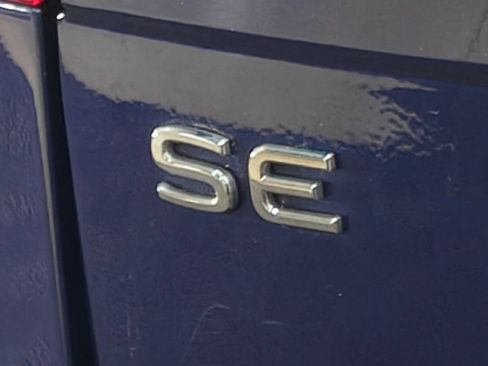 Used 2024 Volkswagen Tiguan SE AWD/4WD image 45
