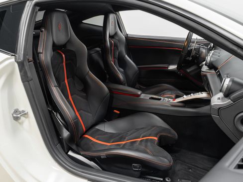 Used 2014 Ferrari F12 Berlinetta image 23