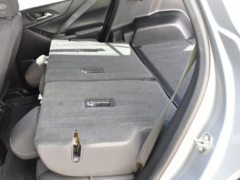 Used 2025 Chevrolet Equinox LT image 10