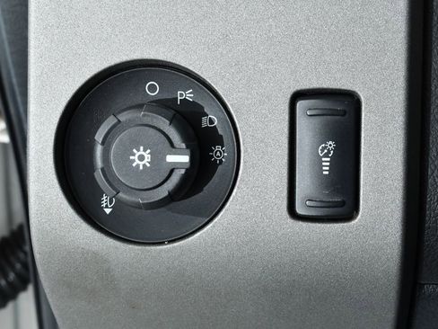 Used 2011 Ford F350 Lariat w/ Lariat Ultimate Pkg image 31