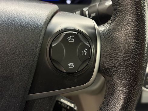 Used 2012 Toyota Camry XLE w/ Leather Pkg image 25