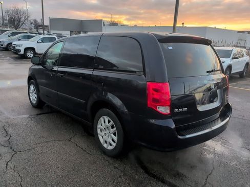 Used 2014 RAM C/V Tradesman image 7