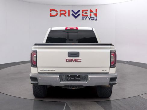 Used 2018 GMC Sierra 1500 SLT AWD/4WD image 4