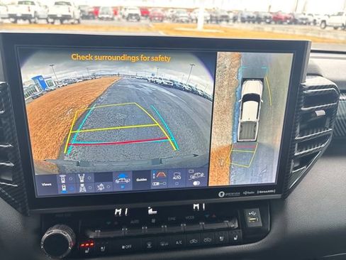 Used 2023 Toyota Tundra Limited w/ TRD Off-Road Package image 20