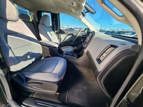 Used 2018 Chevrolet Colorado W/T w/ WT Convenience Package image 14