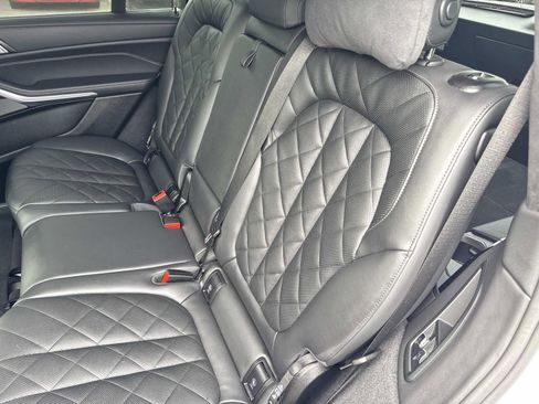 Used 2026 BMW X7 xDrive40i AWD/4WD image 14