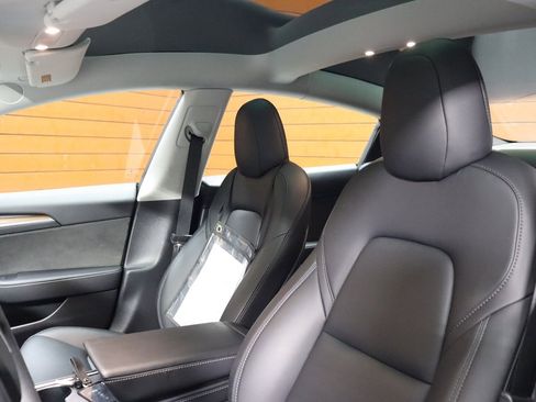 Used 2023 Tesla Model 3 Standard Range image 35