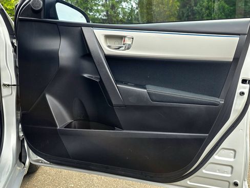 Used 2014 Toyota Corolla LE FWD image 42