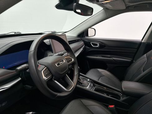 Used 2022 Jeep Compass Trailhawk w/ Trailhawk Elite Group image 10