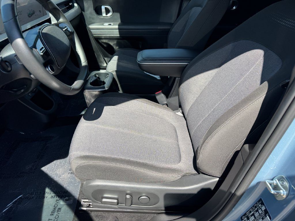 Certified 2024 Hyundai Ioniq 5 SE RWD image 17