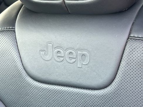 Used 2020 Jeep Cherokee Latitude Lux w/ Quick Order Package 26H Lux AWD/4WD image 13