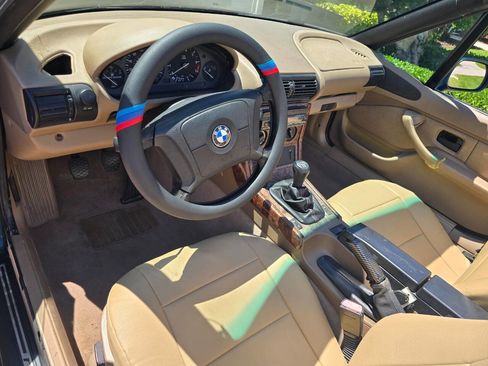 Used 1999 BMW Z3 2.5i RWD image 18