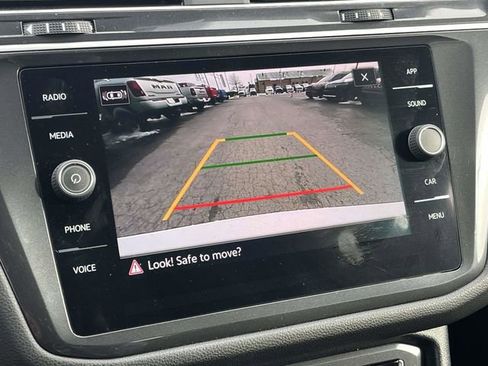 Used 2024 Volkswagen Tiguan S image 30