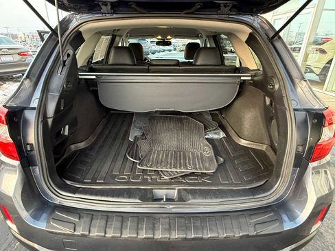 Used 2016 Subaru Outback 3.6R Limited w/ Popular Package #4 image 31