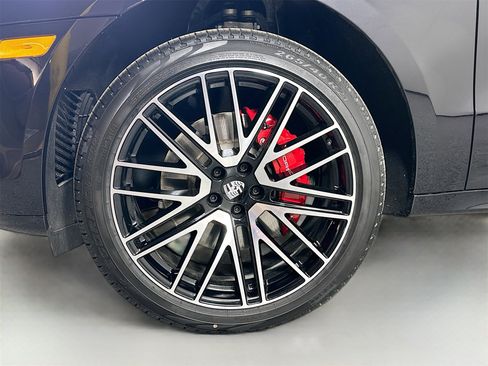 New 2026 Porsche Macan S image 11