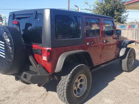 Used 2012 Jeep Wrangler Unlimited Sport image 3