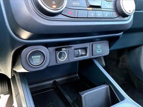 Used 2024 Ford Maverick Lariat w/ Black Appearance Package image 23