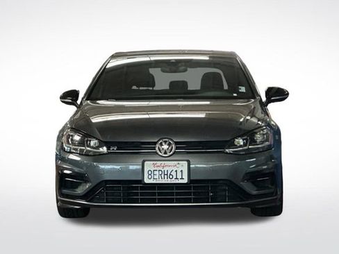Used 2018 Volkswagen Golf R 4-Door AWD/4WD image 10