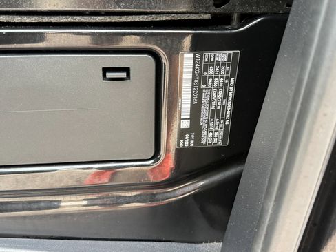 Used 2025 Mercedes-Benz Sprinter 2500 image 23