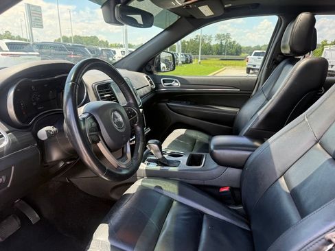 Used 2022 Jeep Grand Cherokee Limited RWD image 4