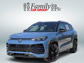New 2026 Volkswagen Tiguan SE R-Line FWD video 1