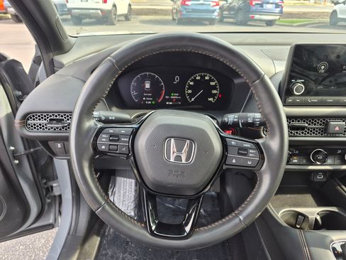 Used 2024 Honda HR-V Sport image 18