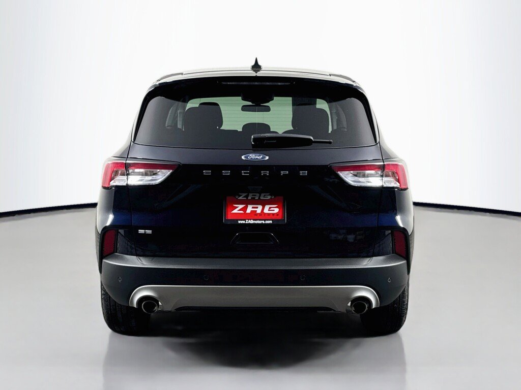 Used 2021 Ford Escape SE FWD image 4